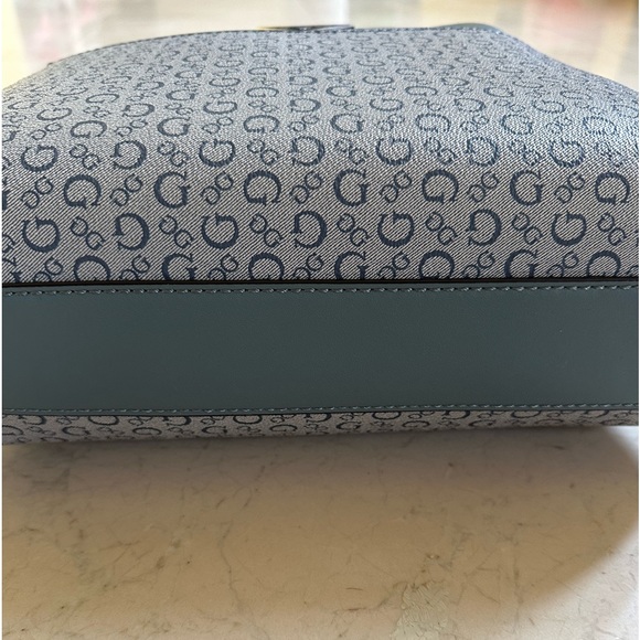Guess Denim Crossbody Bag - Brand New with Tag - Picture 15 of 17